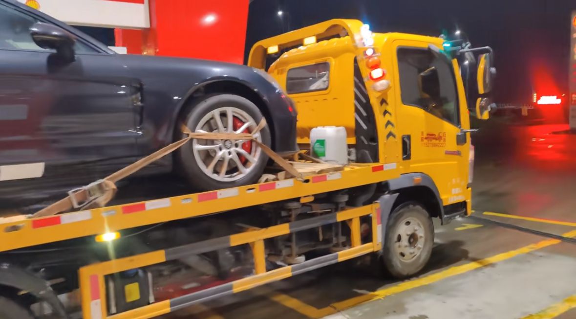 西青行车途中遇到突发状况该如何呼叫道路救援？